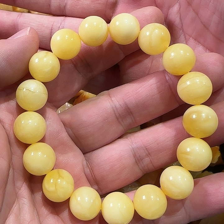 定制琥珀未镶嵌蜜蜡