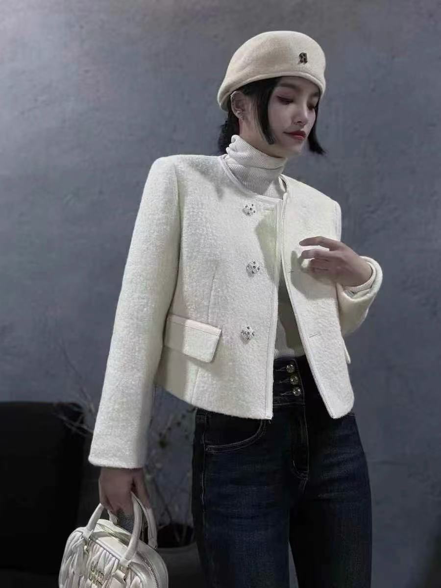 长袖短外套时尚名媛轻奢纯色秋冬网红短款女士百搭毛呢外套