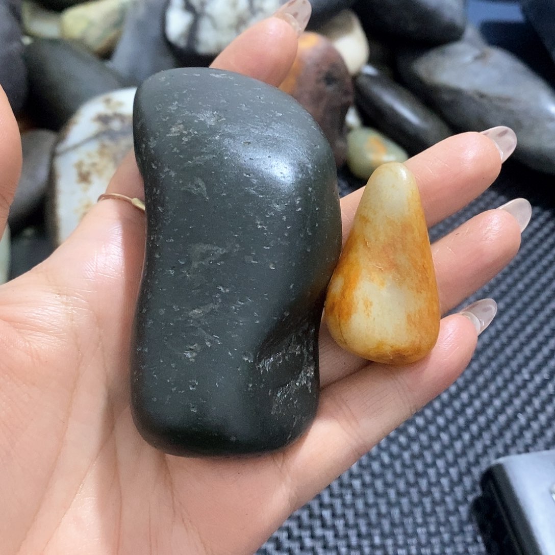 未镶嵌和田玉（糖玉）挂件律*