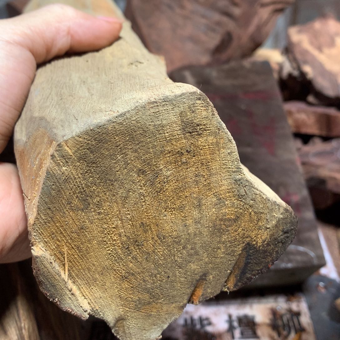 霜***序阴沉木越南土沉珠
