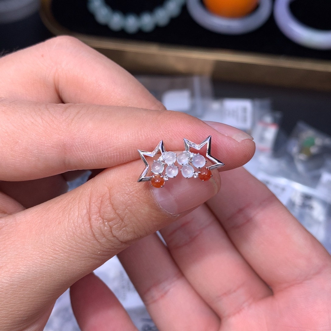 翡翠18K金镶嵌颈饰48小时鉴赏期退货不扣服务费