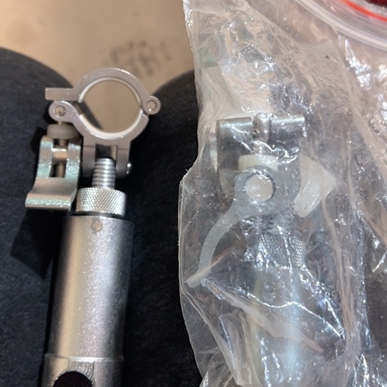 好的钓椅炮台架高级灰随机发一个