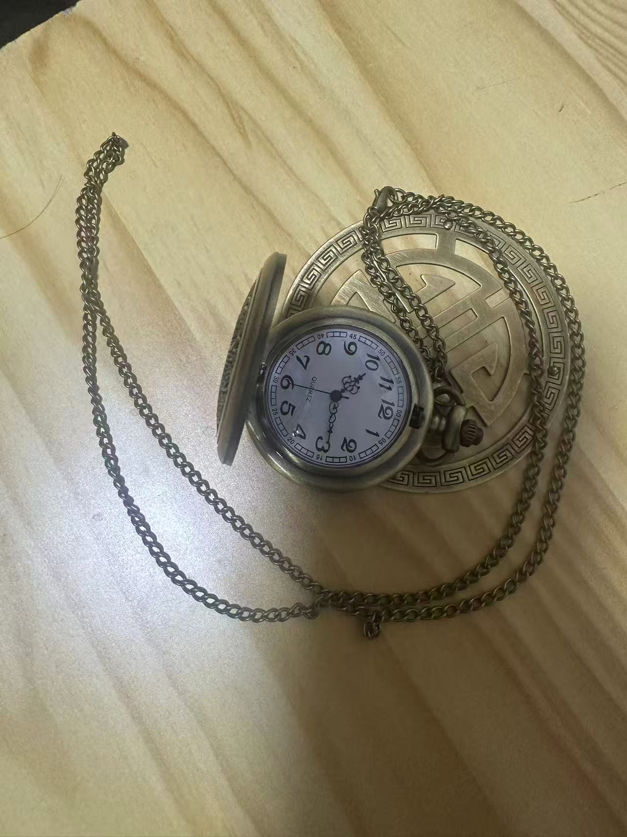 家居饰品摆件精美怀表