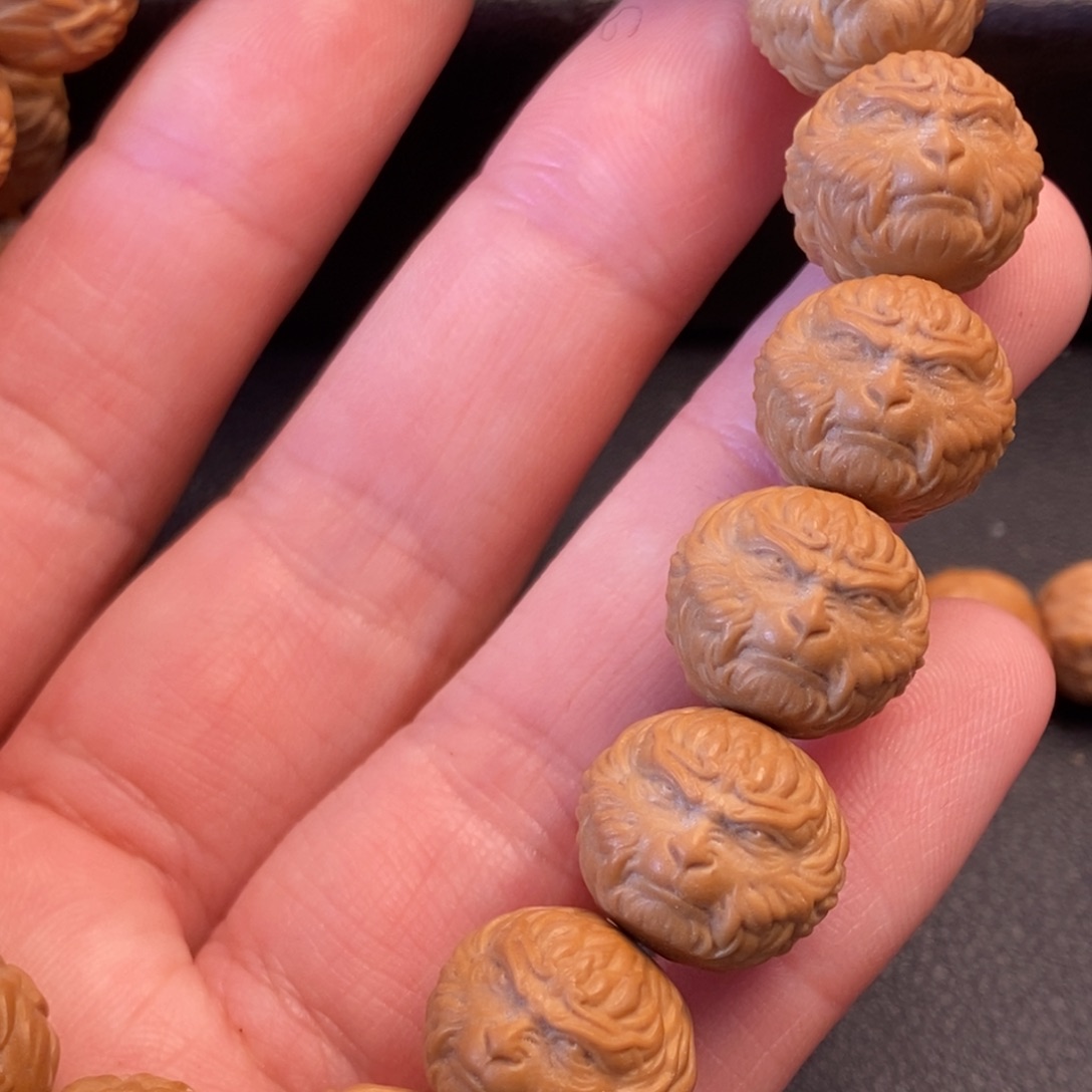 猴头核桃手串八*哥大圣