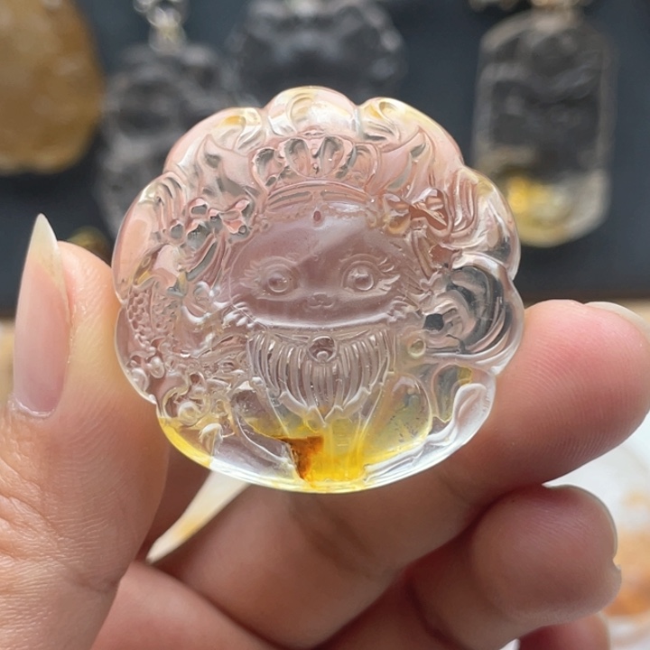 未镶嵌紫晶颈饰      