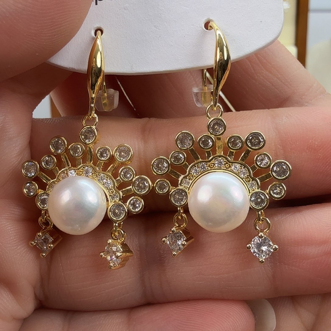 未镶嵌淡水珍珠耳饰