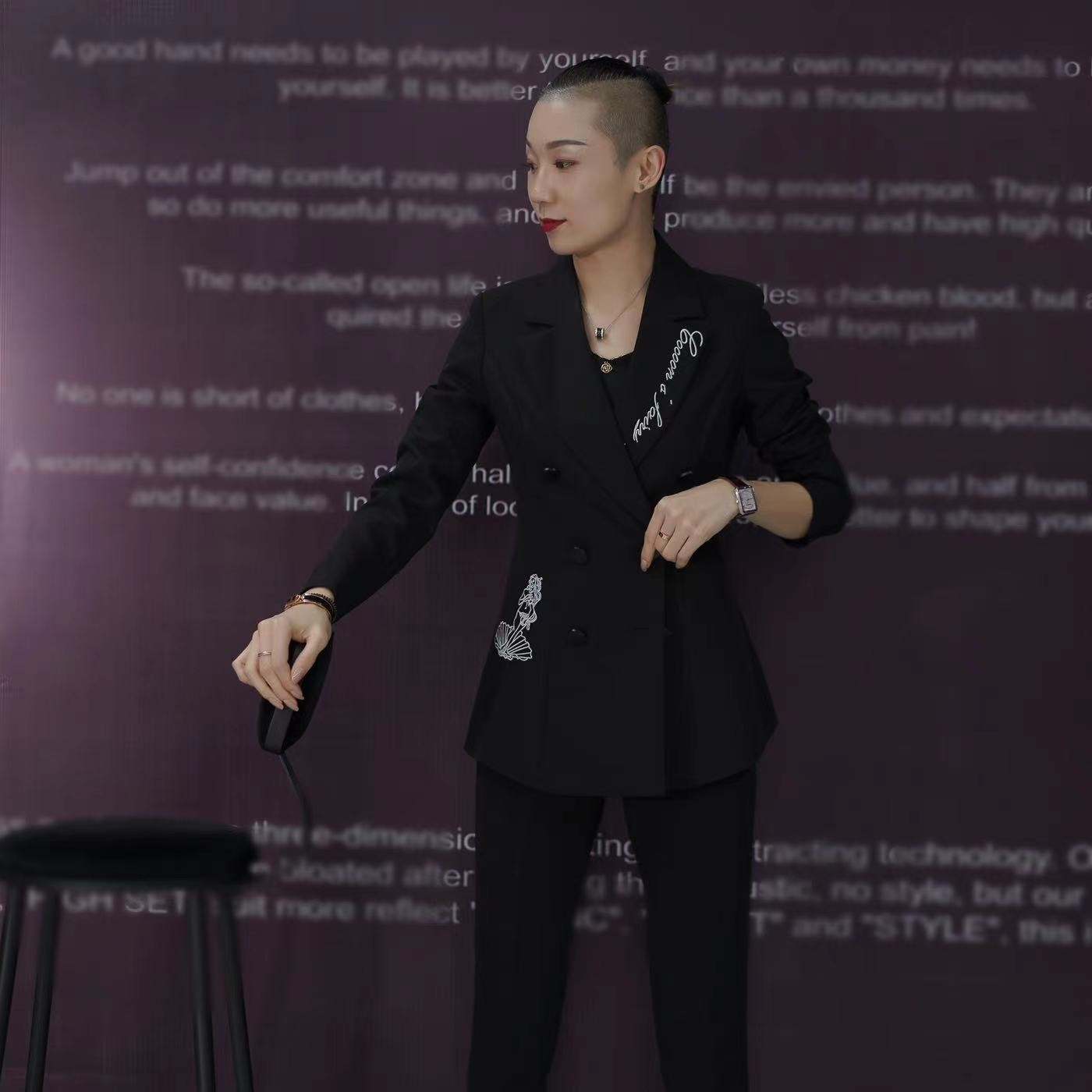 Falaibang/法莱邦005黑白双色春秋款小脚裤西装套装