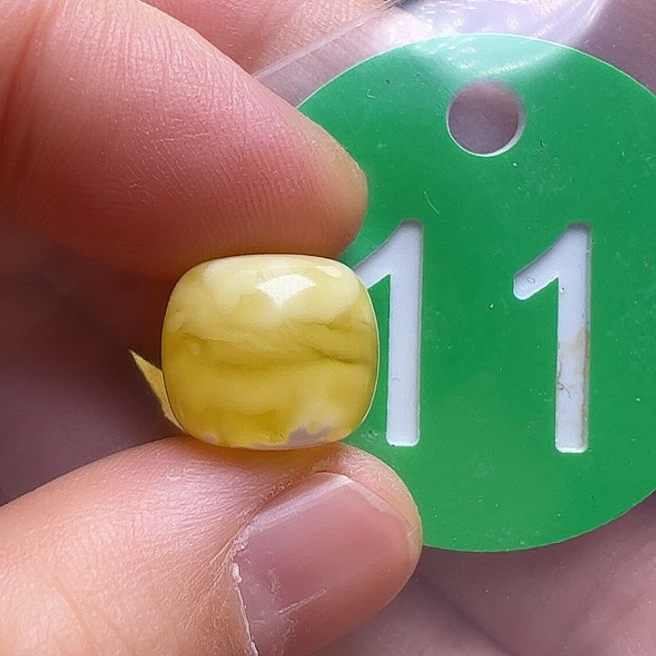 蜜蜡未镶嵌珠宝奇石12.5m m