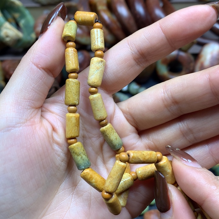 亿***司岫岩河磨玉（透闪石质玉）未镶嵌挂件