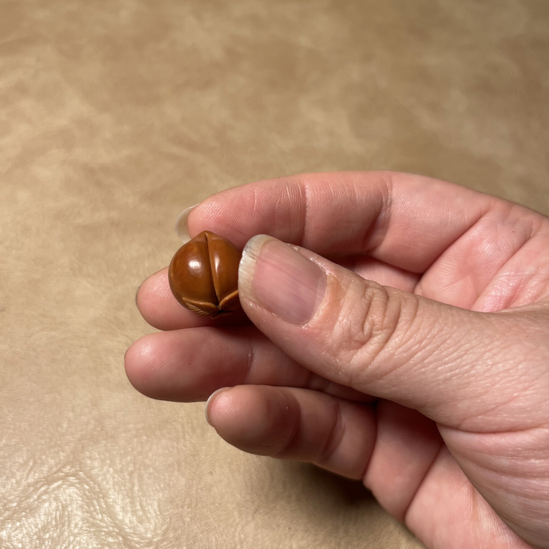 橄榄核雕手工雕刻蜜桃寿桃单颗挂件配饰