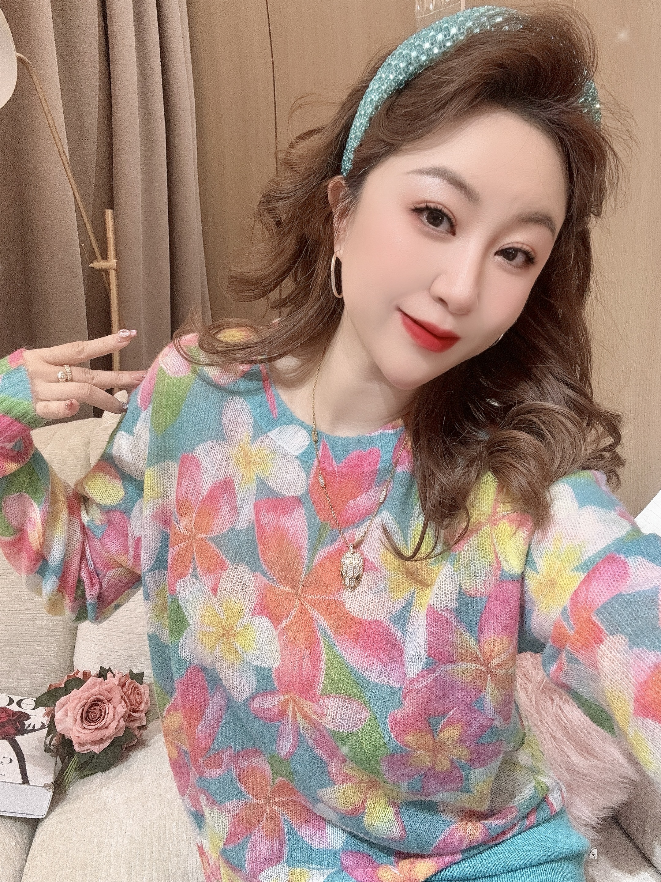 DC【冬日玫香】高级气质显瘦法式时尚套头搭套头上衣小衫休闲