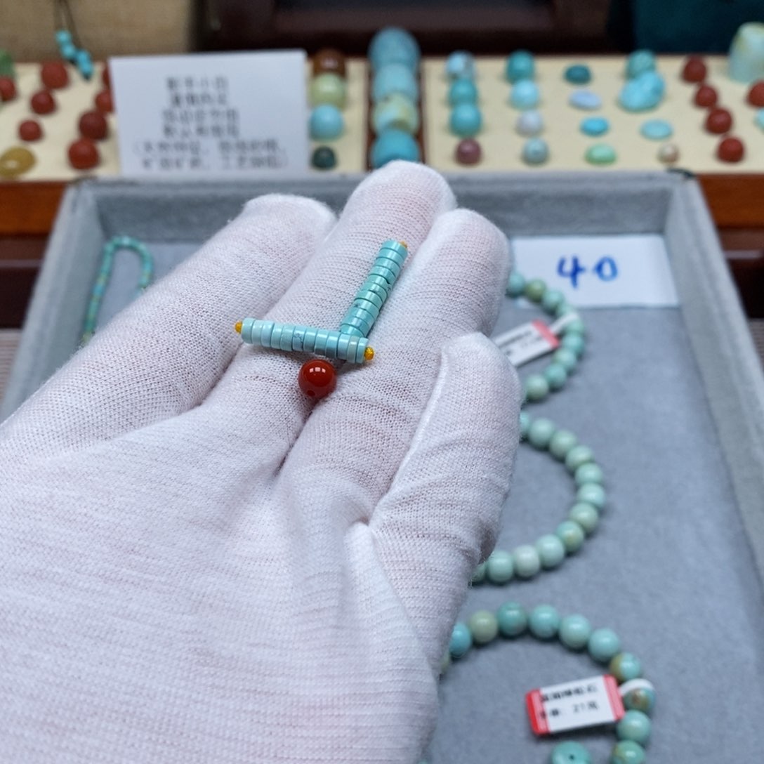 南红玛瑙配饰未镶嵌