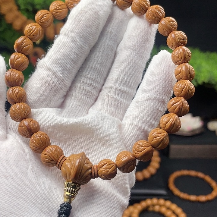 记***行吊坠桃核秦岭龙纹桃核