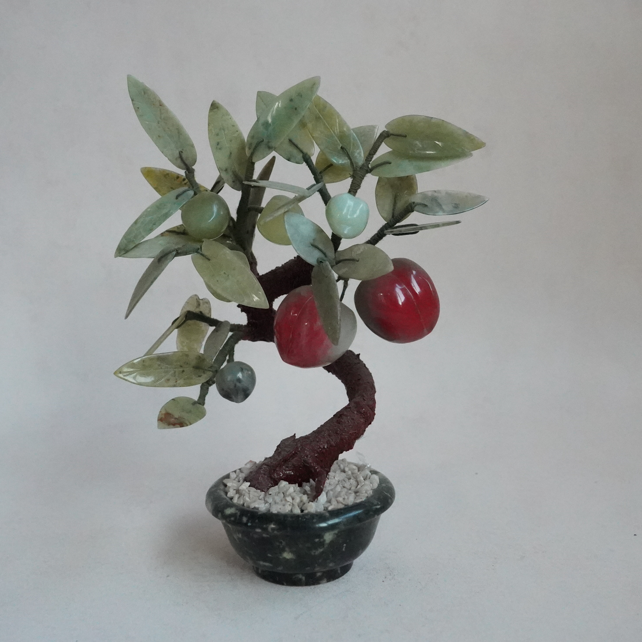 文华开物第25期拍品 9 民国 翡翠寿桃摆件