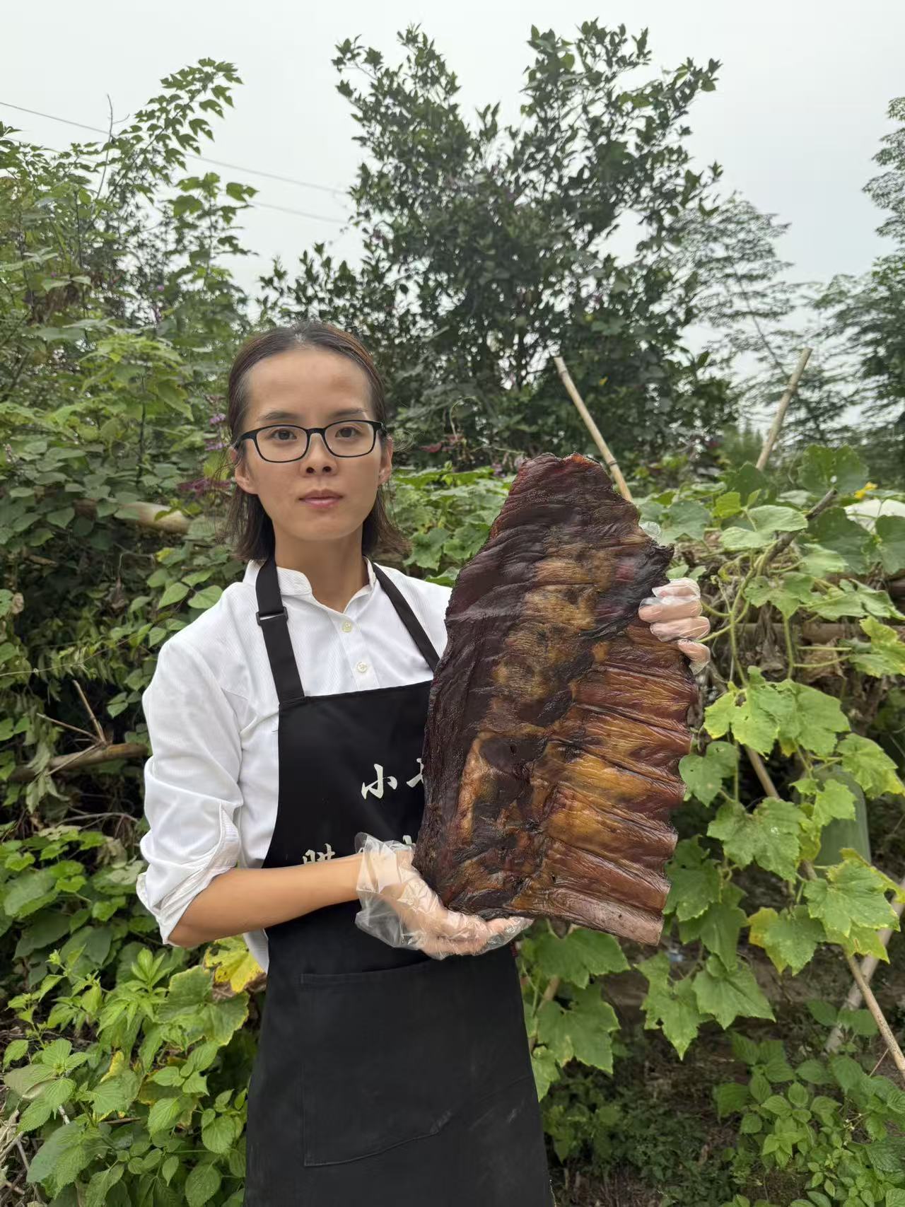 腊排骨 川渝味道 传统柏树烟熏 小时候的味道