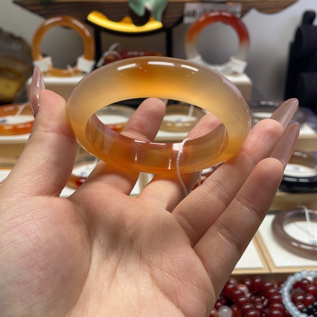 玛瑙/玉髓未镶嵌手镯