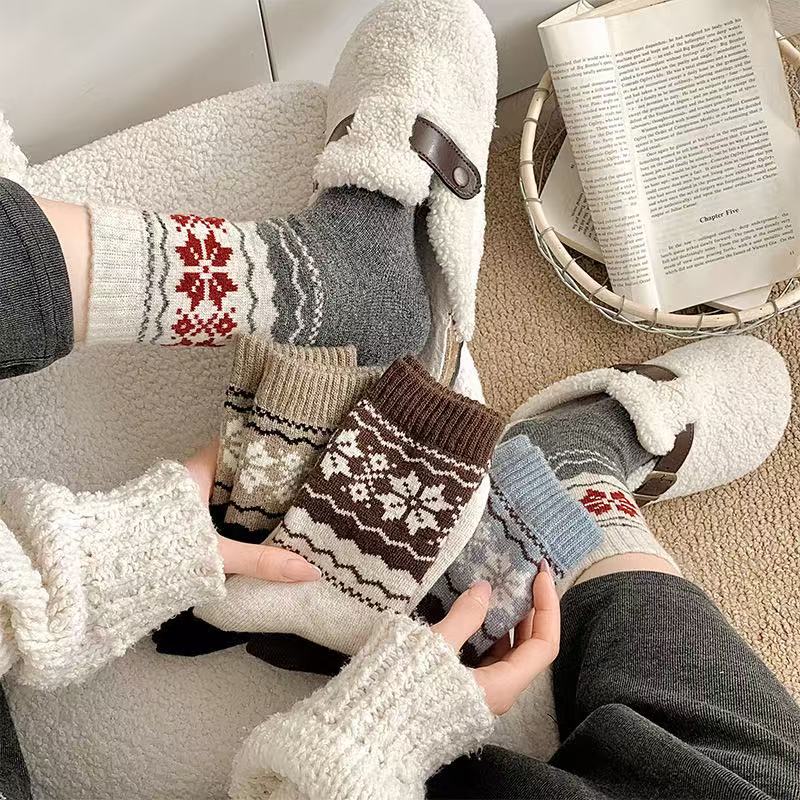 中筒袜中筒保暖民族风学院风