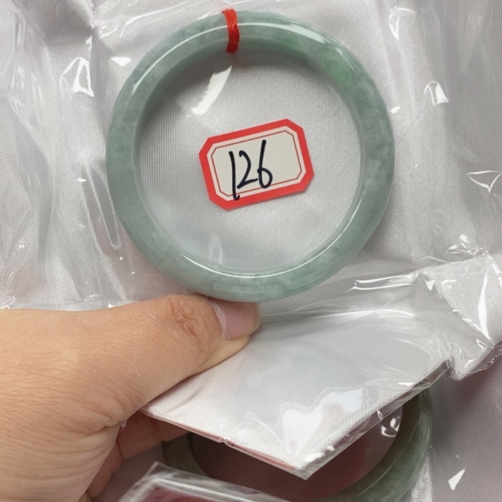 翡翠未镶嵌手镯翡翠