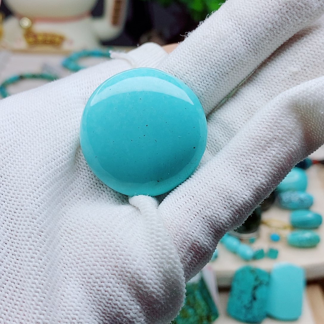 绿松石未镶嵌颈饰