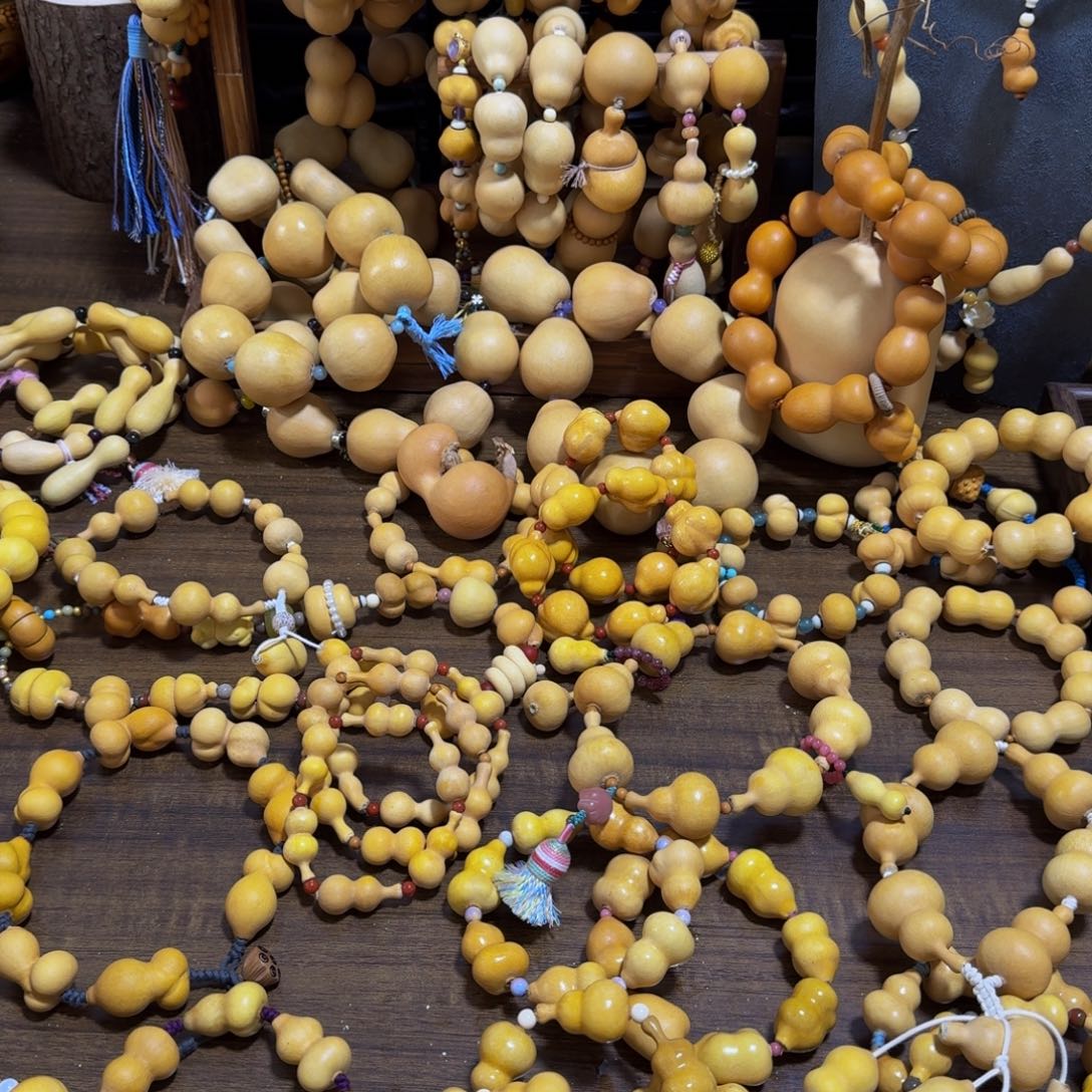 不用来哦咯吧啦啊哦噢哈我好无聊哟