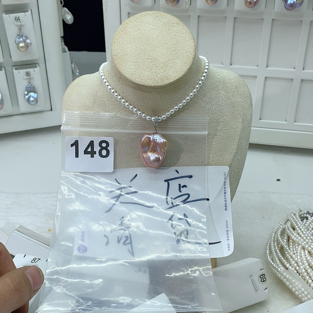 淡水珍珠颈饰合金