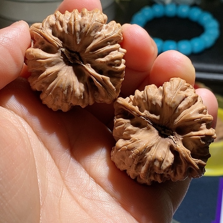 【闪购商品】吊坠文玩核桃平谷凹底