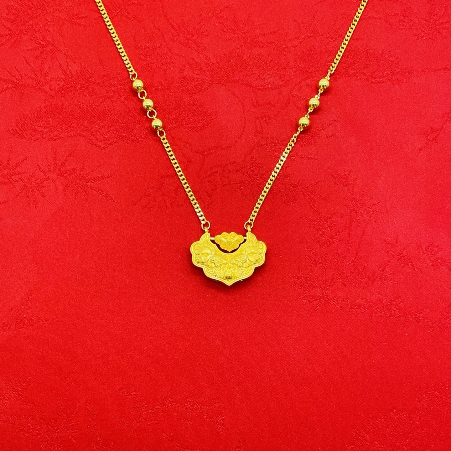 坠链均足银 锦鲤锁套链（简约时尚）