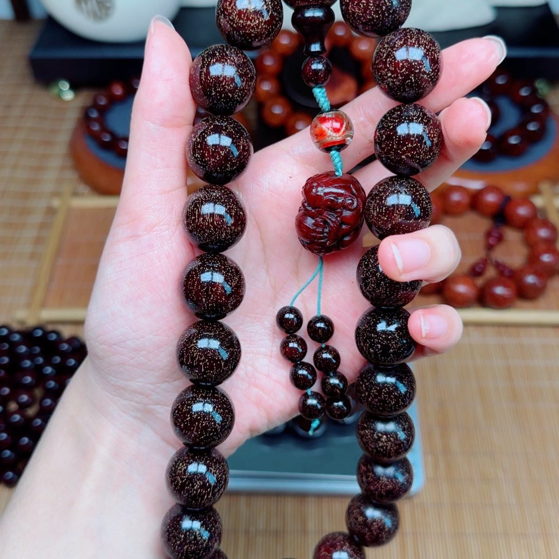 檀香紫檀（小叶紫檀）Q8W