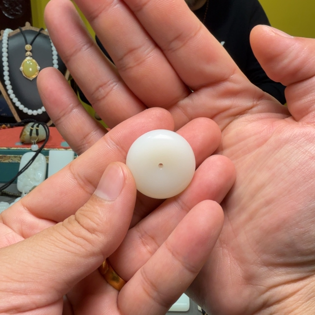 和田玉未镶嵌吊坠(不含链)