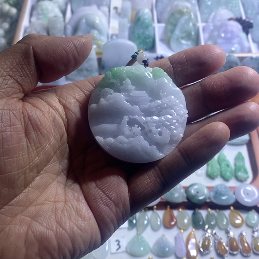 【闪购商品】翡翠颈饰未镶嵌唯**?挂件