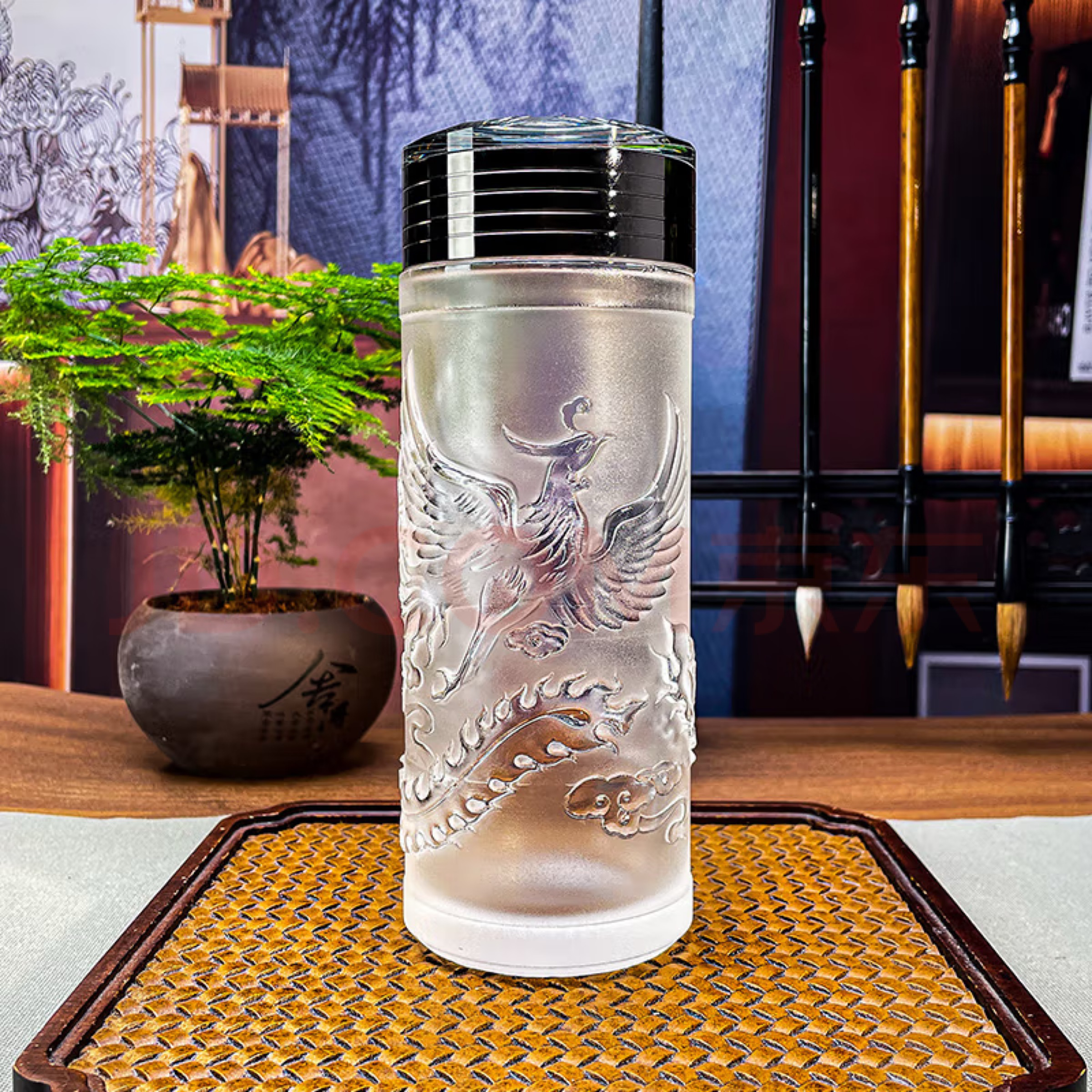 东海原矿原石纯手工雕刻浮雕龙腾水晶密封车载杯高档茶具日常