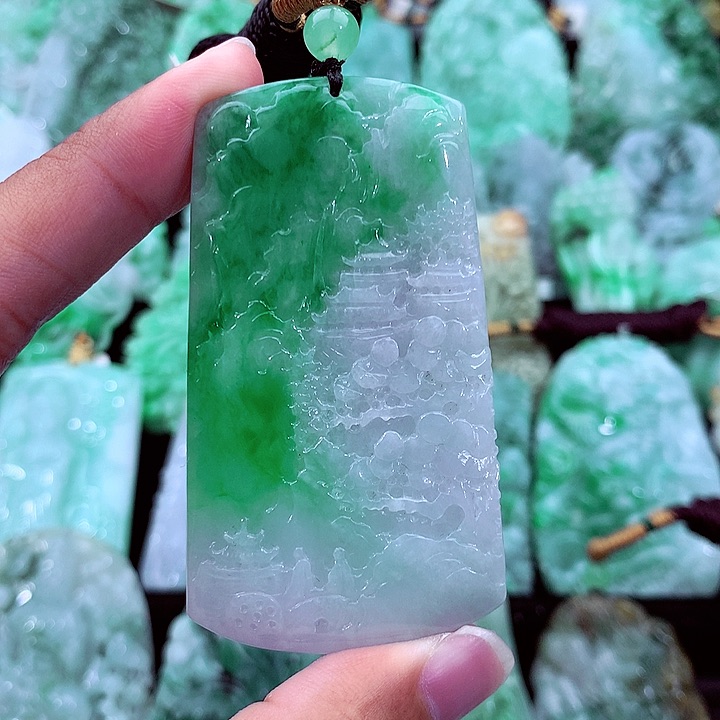 吊坠(不含链)未镶嵌翡翠