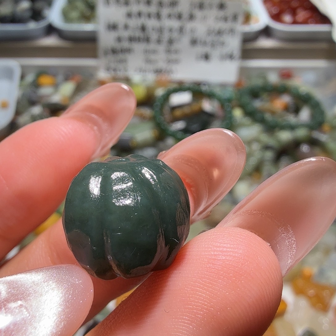 和田玉未镶嵌珠宝奇石