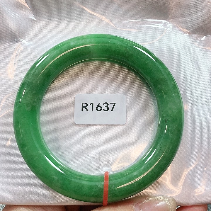 翡翠手镯未镶嵌天然翡翠手镯55