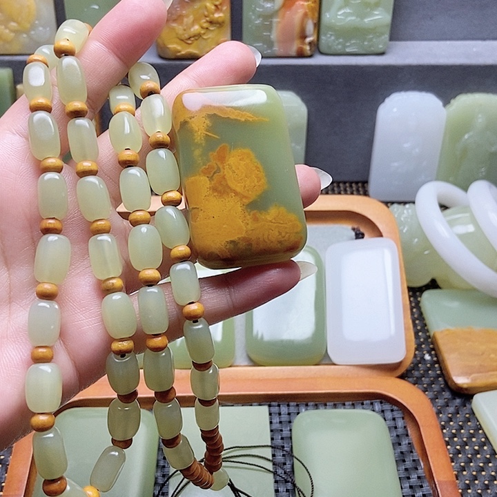 新疆昆仑山脉料平安牌