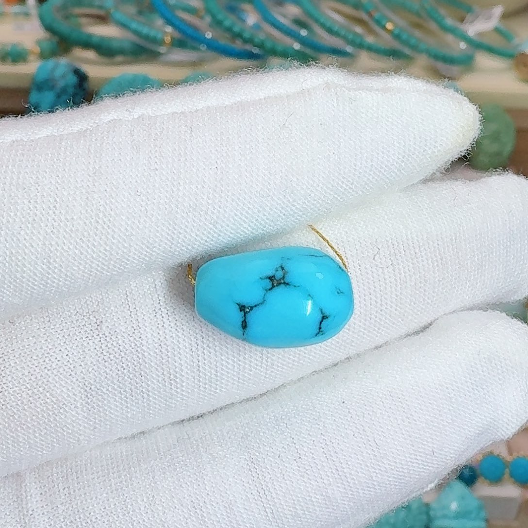 绿松石未镶嵌珠宝奇石高瓷蓝糖豆