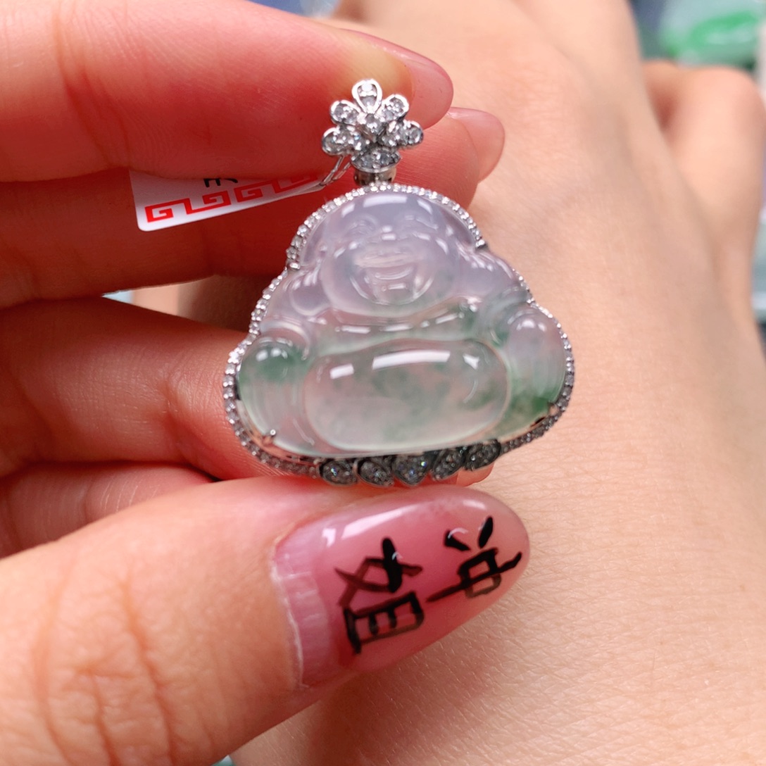 翡翠颈饰18K金镶嵌天然翡翠