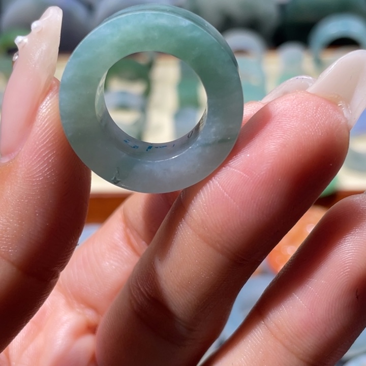 定制翡翠未镶嵌天然翡翠