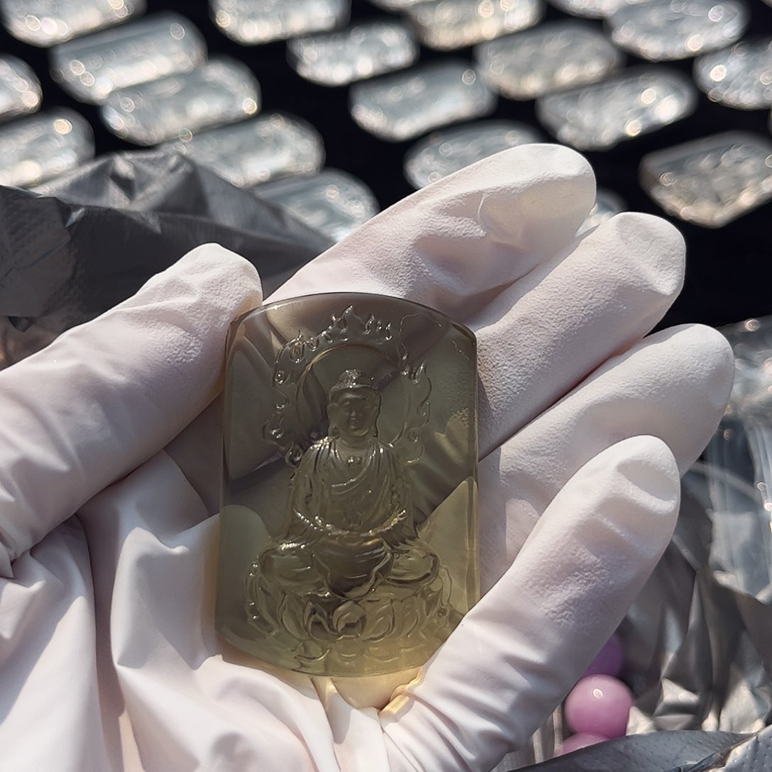 水晶颈饰未镶嵌夕****)