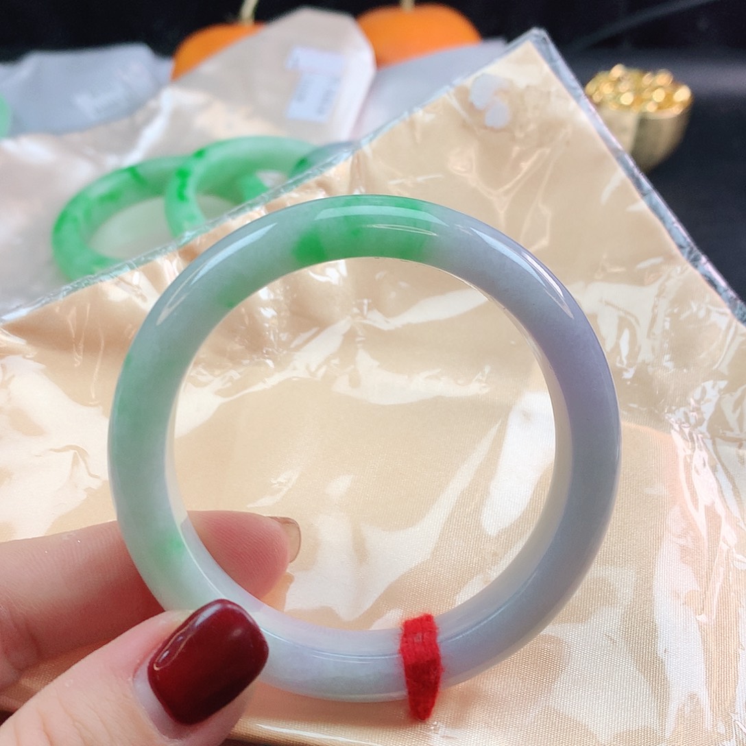 翡翠手镯未镶嵌正圈881207