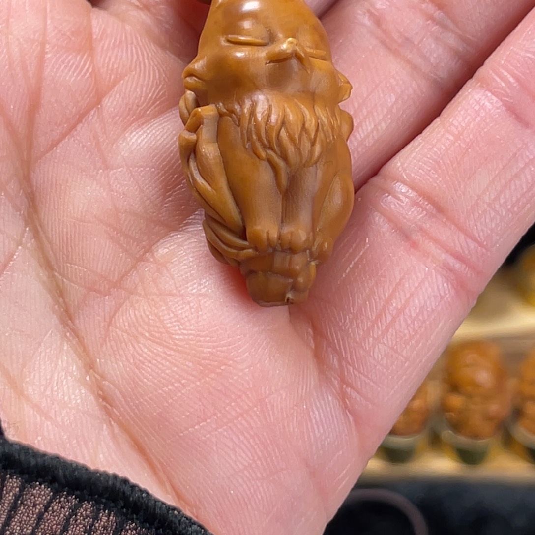 撒***野手串/手链橄榄核九尾狐➕双头莲跑环