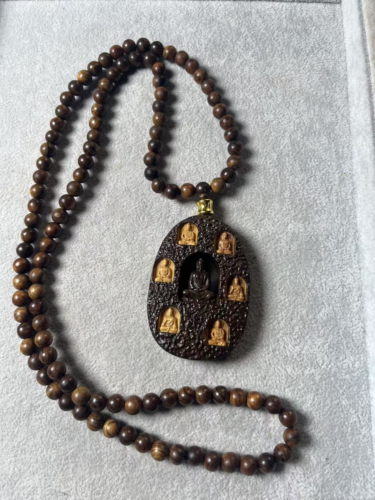 A458典藏系列s级龙血木高货吊坠（随机发）