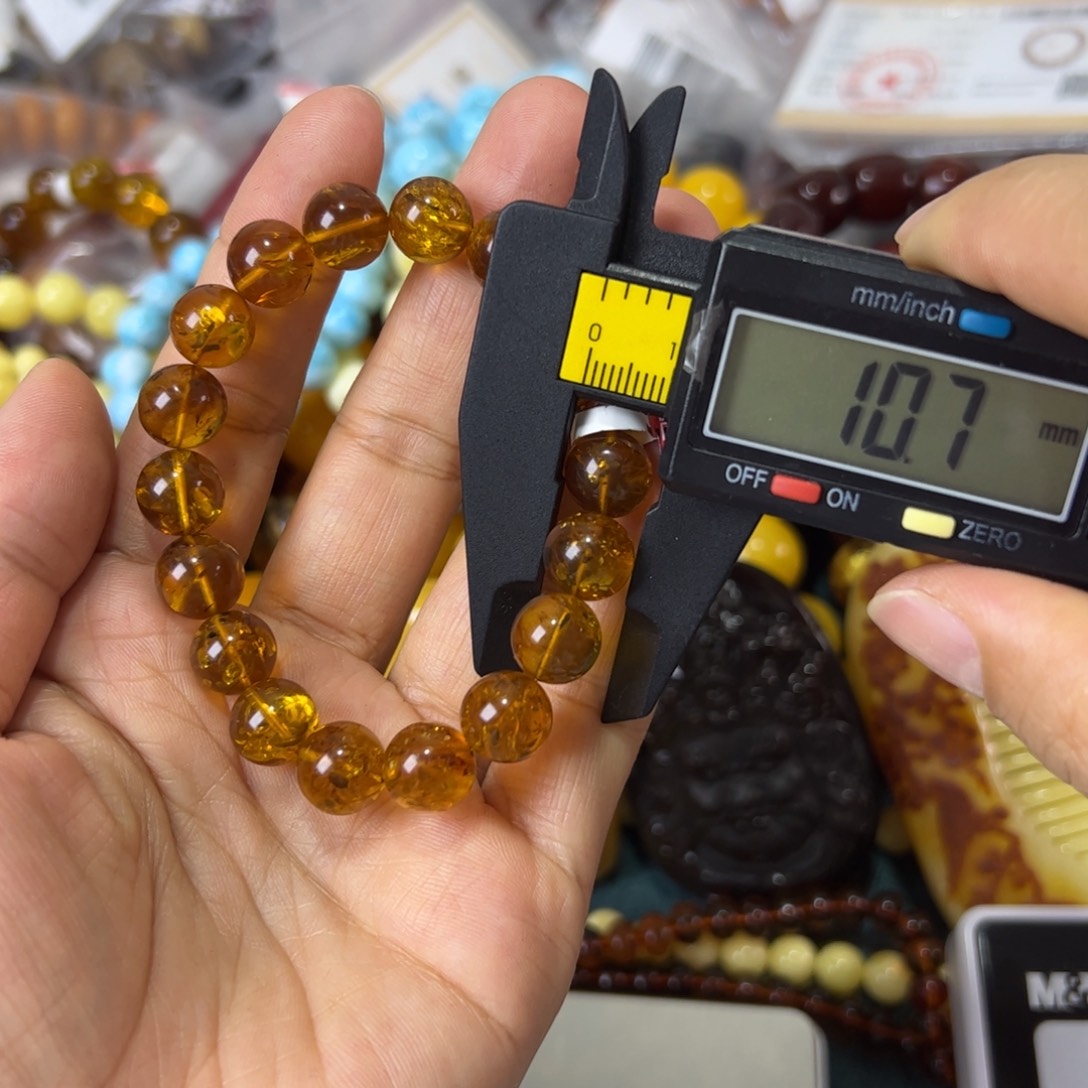 未镶嵌琥珀珠宝奇石39