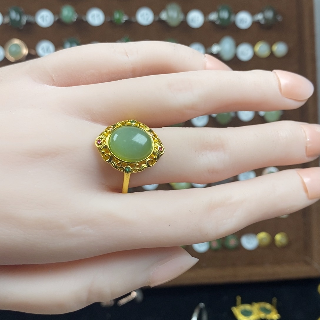 和田玉（碧玉）戒指合金