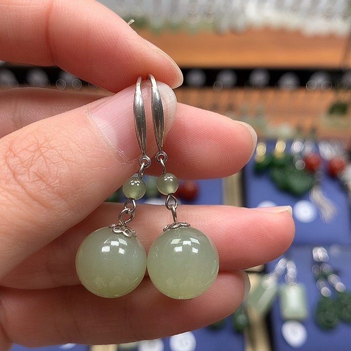 和田玉银S925镶嵌耳饰12左右浅晴水色