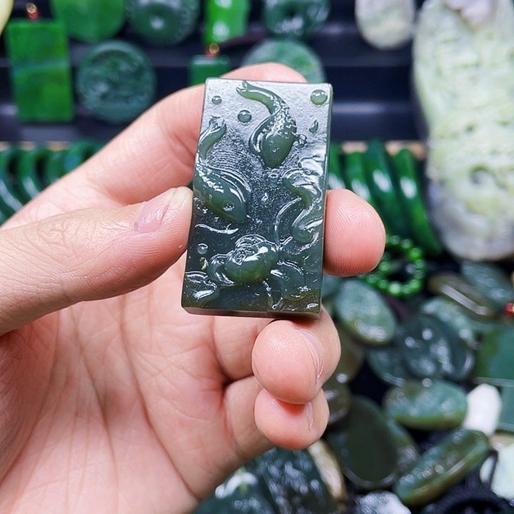 和田玉未镶嵌珠宝奇石