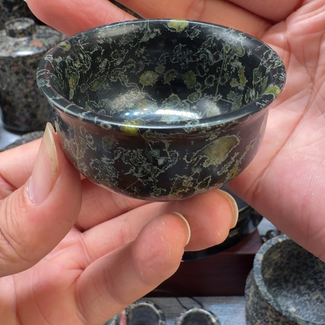 梅花玉精品品茗杯