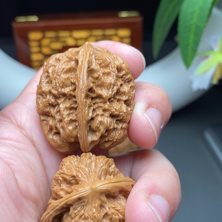 文玩核桃把件张将军榜36