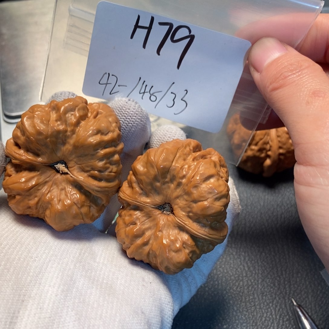 文玩核桃吊坠蛤蟆