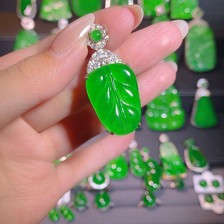 翡翠银S925镶嵌颈饰